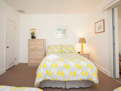 Venice Condo 928899