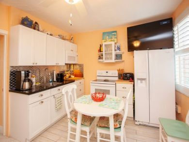 Venice Condo 928902