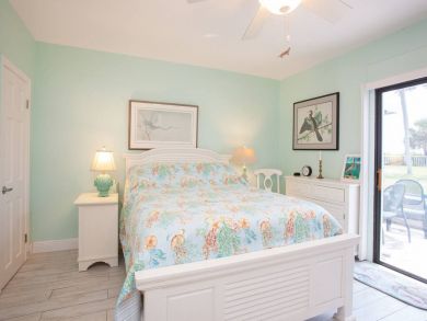Venice Condo 928902