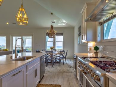 Stunning 5 Bedroom Home Private Pool Great Gulf Views!!