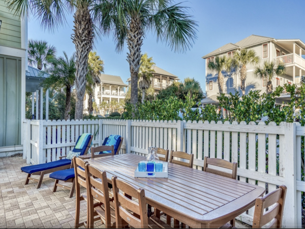 Seagrove Beach Six Bedroom Home One-Minute Stroll To the Beach