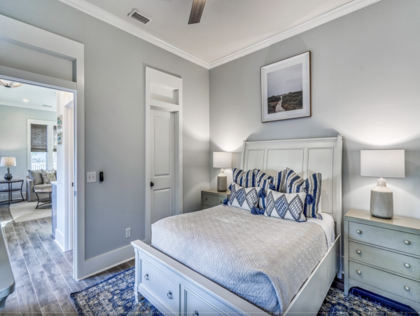 Seagrove Beach Six Bedroom Home One-Minute Stroll To the Beach