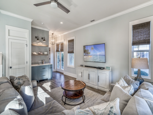 Seagrove Beach Six Bedroom Home One-Minute Stroll To the Beach