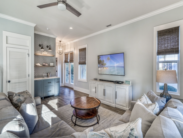 Seagrove Beach Six Bedroom Home One-Minute Stroll To the Beach