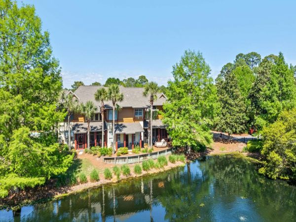 Destin Vacation Home with 3 Bedroom & Resort Amenities