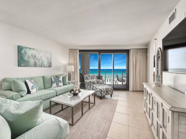 Beachfront Vacation 2 Bedroom Rental in Miramar Beach