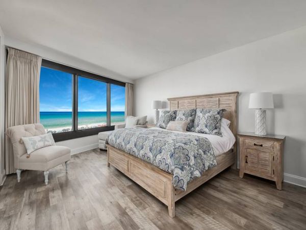 Beachfront Vacation 2 Bedroom Rental in Miramar Beach