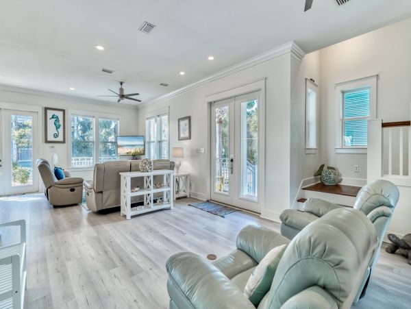 Five Bedroom Vacation Pool Home in Seacrest Beach Sleeps 18