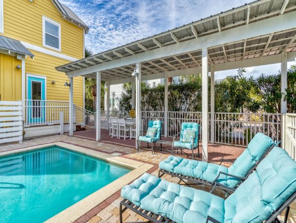 Five Bedroom Vacation Pool Home in Seacrest Beach Sleeps 18