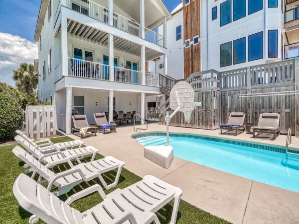 Amazing Gulf Views From This Inlet 6 Bedroom Beachfront Home