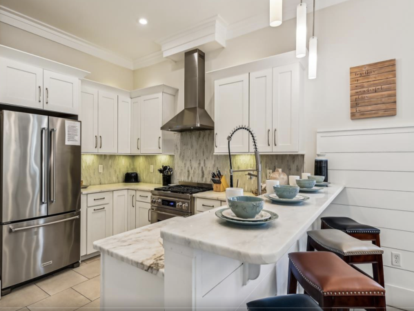Stunning Rosemary Beach Vacation Residence Stroll to Beach!