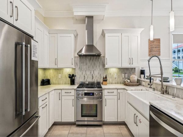Stunning Rosemary Beach Vacation Residence Stroll to Beach!
