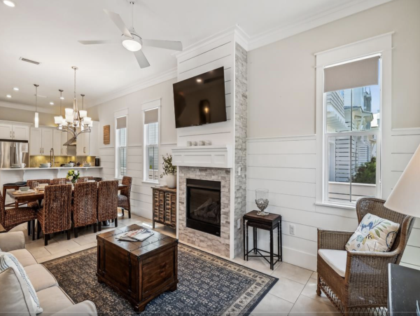 Stunning Rosemary Beach Vacation Residence Stroll to Beach!