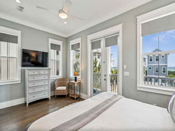 Stunning Rosemary Beach Vacation Residence Stroll to Beach!