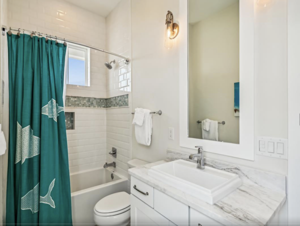 Stunning Rosemary Beach Vacation Residence Stroll to Beach!