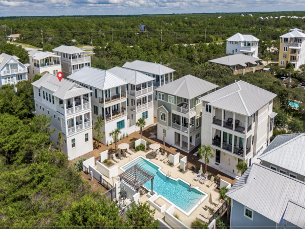 Stunning Rosemary Beach Vacation Residence Stroll to Beach!