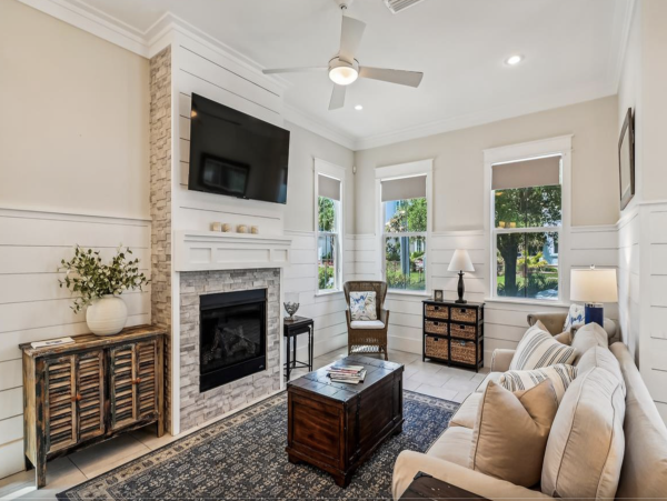 Stunning Rosemary Beach Vacation Residence Stroll to Beach!
