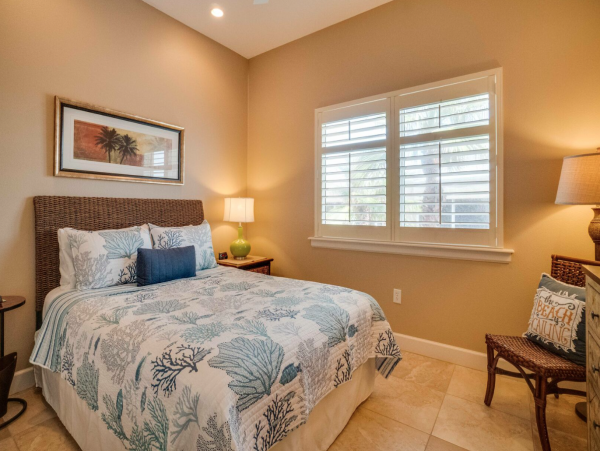 Bradenton Beach Three Bedroom Vacation Condo Sleeps Six
