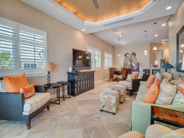 Bradenton Beach Three Bedroom Vacation Condo Sleeps Six