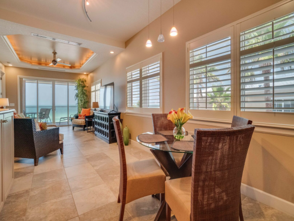 Bradenton Beach Three Bedroom Vacation Condo Sleeps Six
