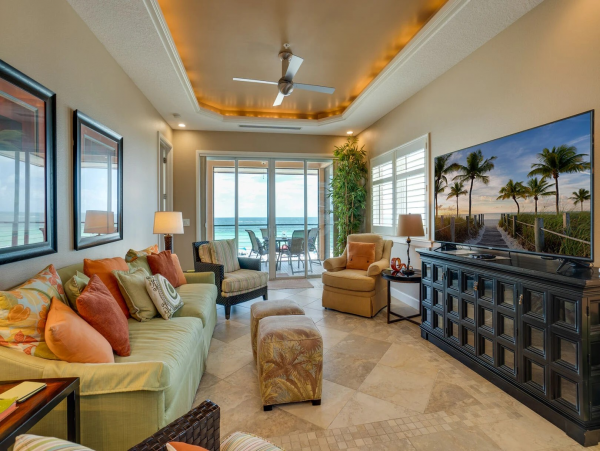 Bradenton Beach Three Bedroom Vacation Condo Sleeps Six