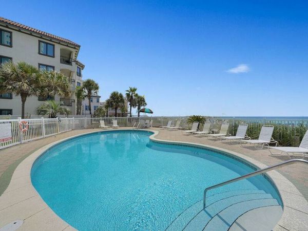Beautiful Gulf Front Vacation Condo Sleeps Seven Guests