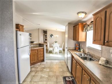 Fort Myers Vacation Home Sleeps Four Guests