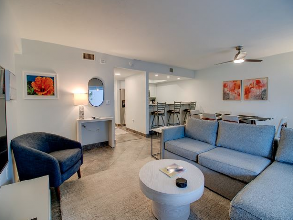 Three Bedrooms Walk to Beach Rental Condo in Sanibel