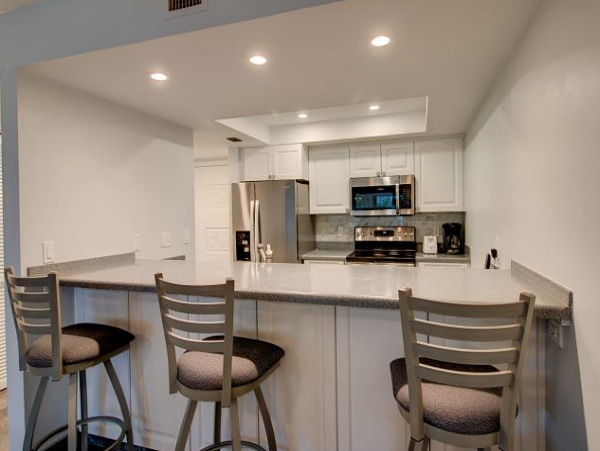 Three Bedrooms Walk to Beach Rental Condo in Sanibel