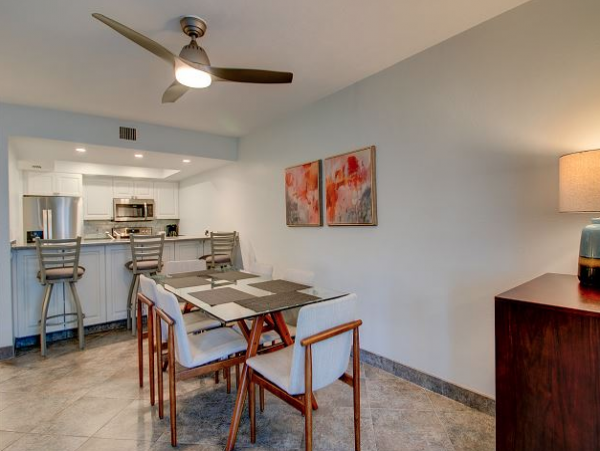 Three Bedrooms Walk to Beach Rental Condo in Sanibel