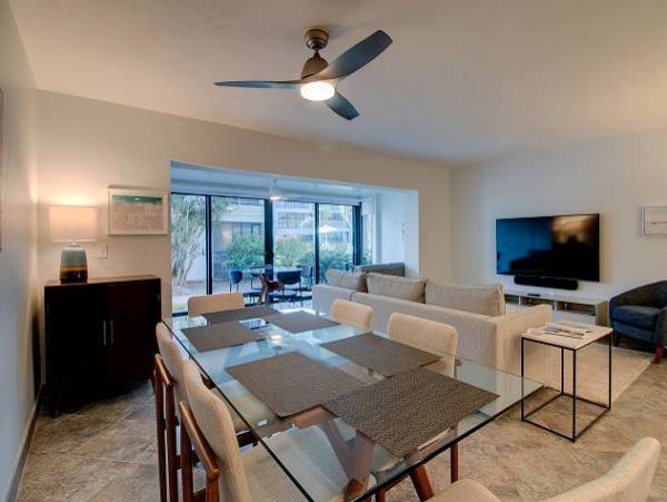 Three Bedrooms Walk to Beach Rental Condo in Sanibel