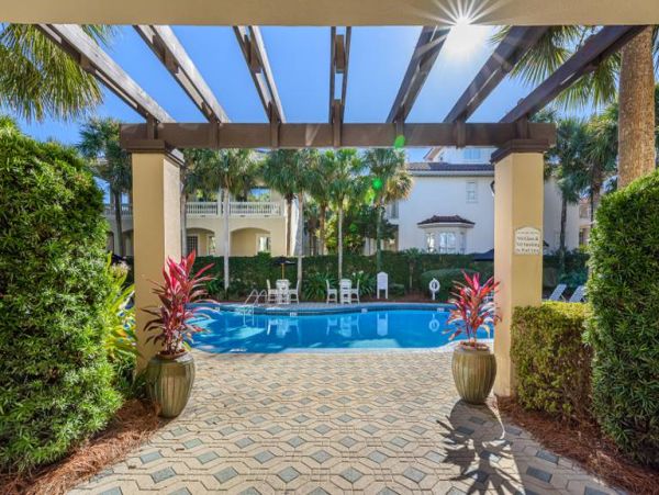 Destin Luxury Five Bedroom Vacation Home On Beach Gulf Views