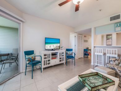 Anna Maria 2 Bedroom Vacation Condo Sleeps 4 Close to Beach