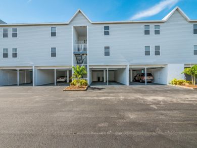 Anna Maria 2 Bedroom Vacation Condo Sleeps 4 Close to Beach