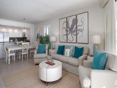 Stunning Beachfront Open Concept Condo Stunning Beachfront Open Concept Condo