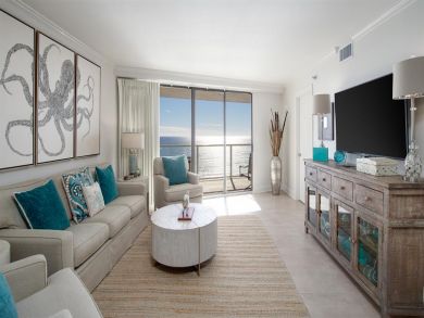 Stunning Beachfront Open Concept Condo Stunning Beachfront Open Concept Condo