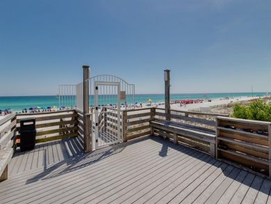 Stunning Beachfront Open Concept Condo Stunning Beachfront Open Concept Condo