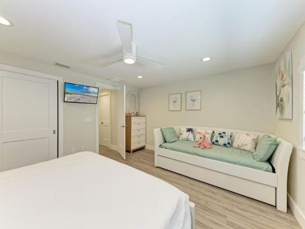 Anna Maria Vacation Rental Canal Front Beach House with Pool