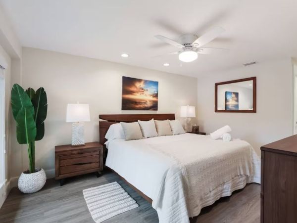 Anna Maria Vacation Rental Canal Front Beach House with Pool