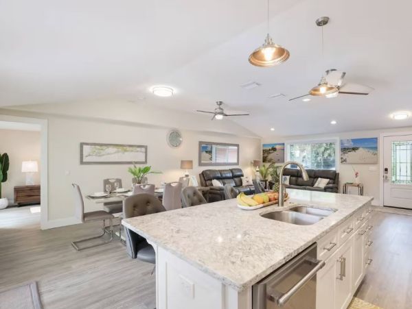 Anna Maria Vacation Rental Canal Front Beach House with Pool