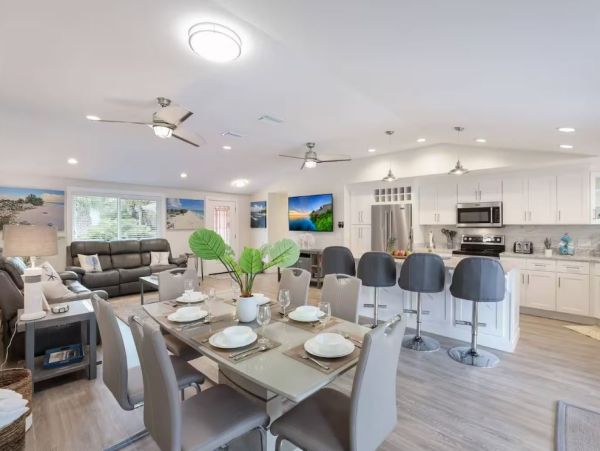 Anna Maria Vacation Rental Canal Front Beach House with Pool