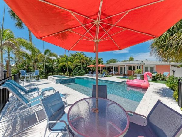Anna Maria Vacation Rental Canal Front Beach House with Pool