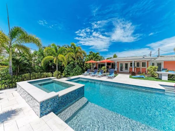 Anna Maria Vacation Rental Canal Front Beach House with Pool