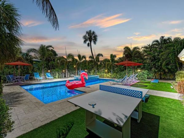 Anna Maria Vacation Rental Canal Front Beach House with Pool