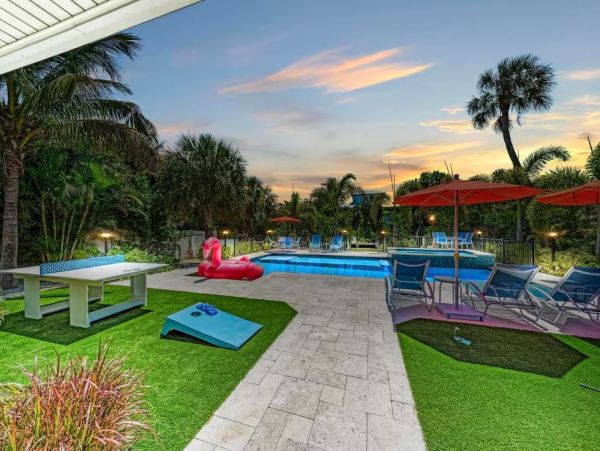 Anna Maria Vacation Rental Canal Front Beach House with Pool