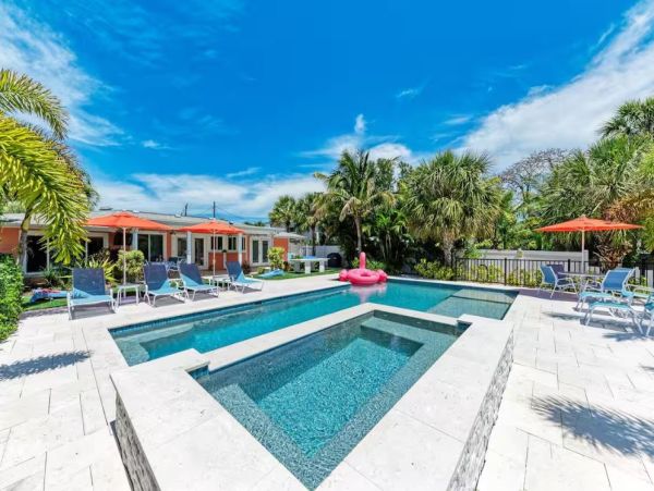 Anna Maria Vacation Rental Canal Front Beach House with Pool