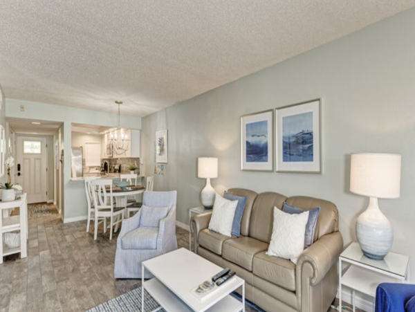 Holmes Beach Vacation Condo Two Bedrooms & Ocean Views
