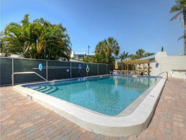 Holmes Beach Vacation Condo Two Bedrooms & Ocean Views