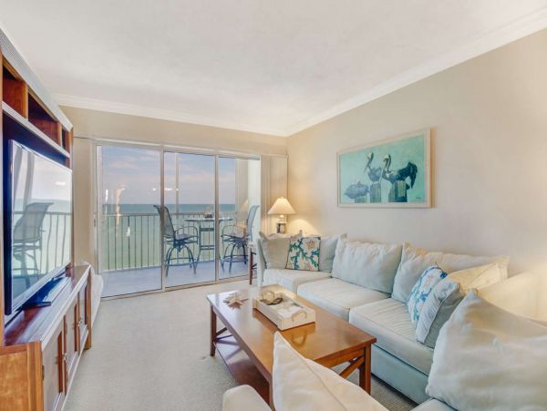 Bonita Springs Two Bedroom Beach Condo Sleeps Four Guests