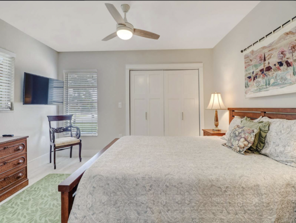 Bonita Springs Lovely Duplex Rent One or Both Sides